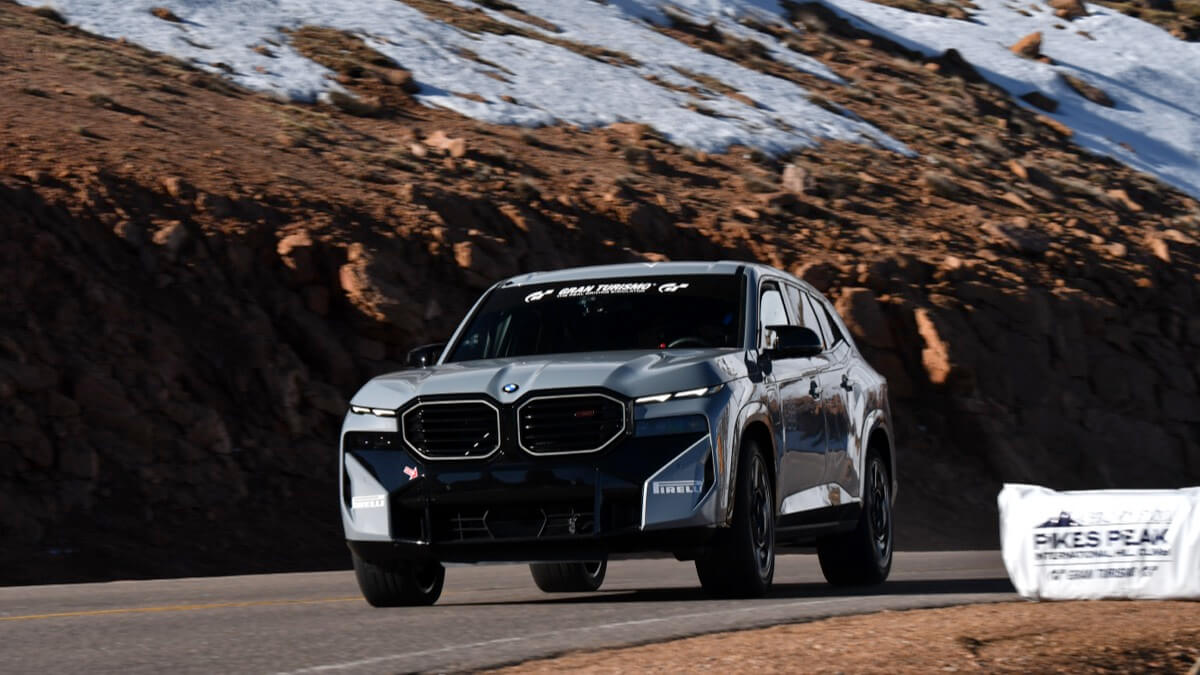 BMW XM Label Sets New Record for Hybrid Electric SUVs at Pikes Peak, Without Crashing This Time